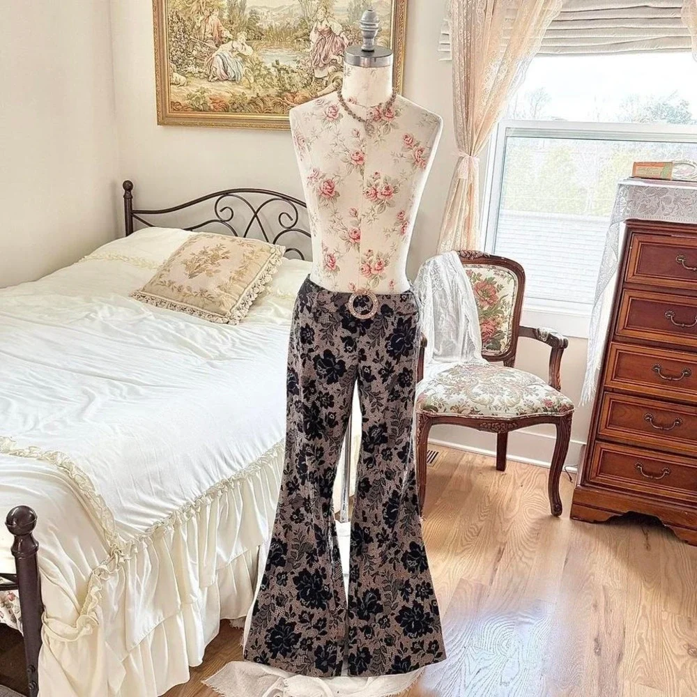 low rise‎ flare pants  Y2K xoxo black floral low rise flare pants size 13 -